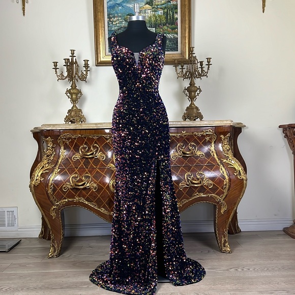 Women,formal all over sequins Glimmering sparkling special Occasion prom… - Picture 3 of 8